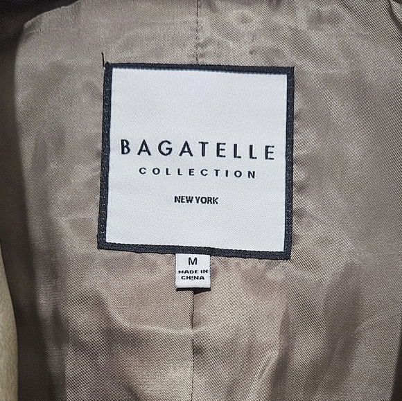 Bagatelle Collection women's cropped blazer, Tan color in faux leather, size M - Picture 6 of 14